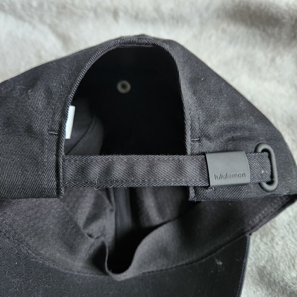 Lululemon Baseball Hat  Cap Black Adjustable Clean EXCELLENT Small/ Medium - Picture 3 of 8